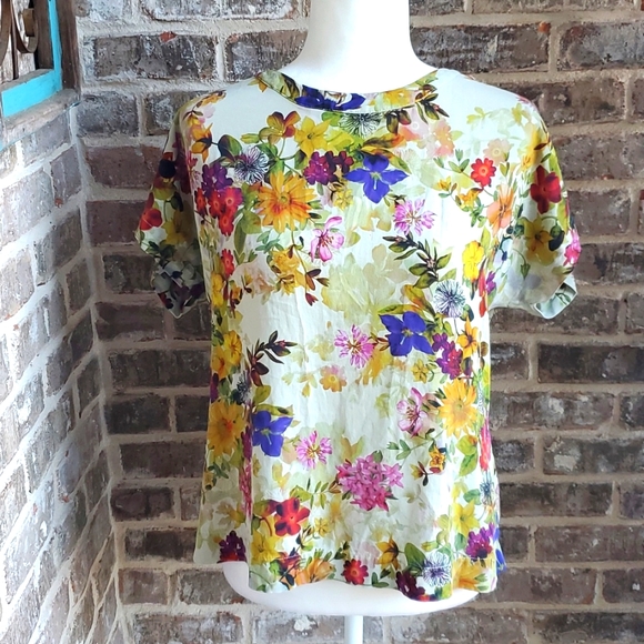 Banana Republic Tops - Banana Republic Silk Floral Print Short Sleeve Blouse